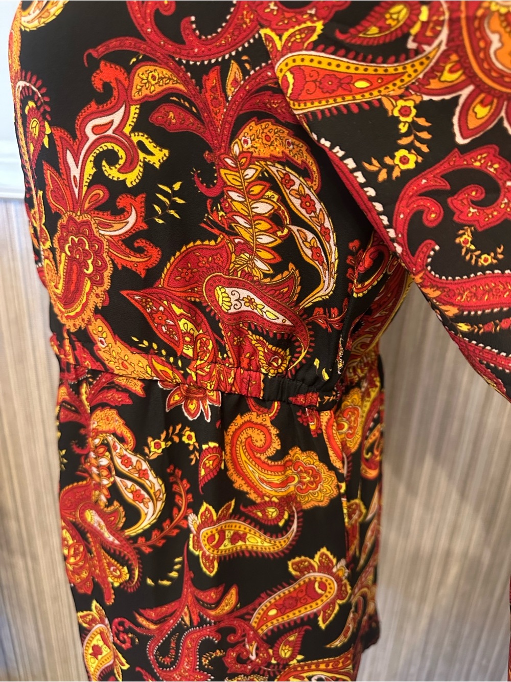 New York & Company Paisley Surplice Blouse Small Black Red Long Sleeve Boho - Picture 6 of 9